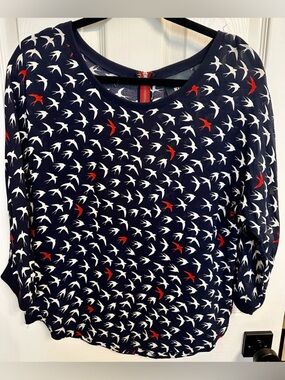 Anthropologie Maeve Flock of Birds Blouse in Size 8 EUC